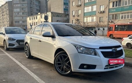 Chevrolet Cruze II, 2010 год, 790 000 рублей, 12 фотография