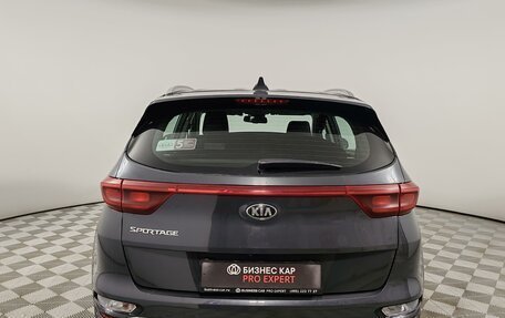 KIA Sportage IV рестайлинг, 2018 год, 1 999 000 рублей, 6 фотография