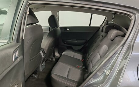 KIA Sportage IV рестайлинг, 2018 год, 1 999 000 рублей, 12 фотография