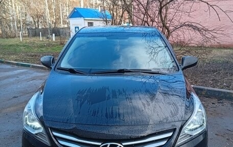 Hyundai Solaris II рестайлинг, 2015 год, 1 000 000 рублей, 1 фотография