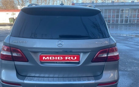 Mercedes-Benz M-Класс, 2012 год, 3 000 000 рублей, 5 фотография