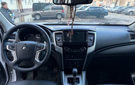 Mitsubishi L200 IV рестайлинг, 2023 год, 3 800 000 рублей, 5 фотография