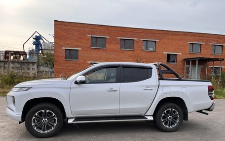 Mitsubishi L200 IV рестайлинг, 2023 год, 3 800 000 рублей, 10 фотография
