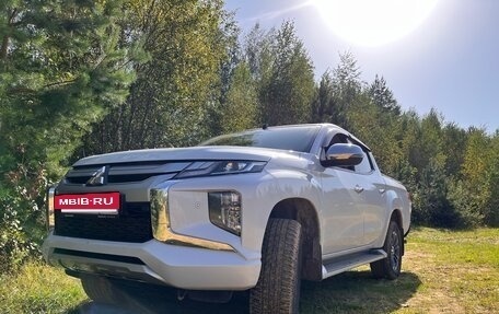 Mitsubishi L200 IV рестайлинг, 2023 год, 3 800 000 рублей, 11 фотография