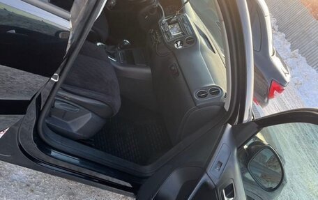 Volkswagen Tiguan I, 2011 год, 1 300 000 рублей, 12 фотография