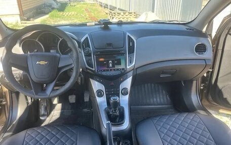 Chevrolet Cruze II, 2014 год, 950 000 рублей, 8 фотография