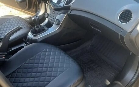 Chevrolet Cruze II, 2014 год, 950 000 рублей, 9 фотография