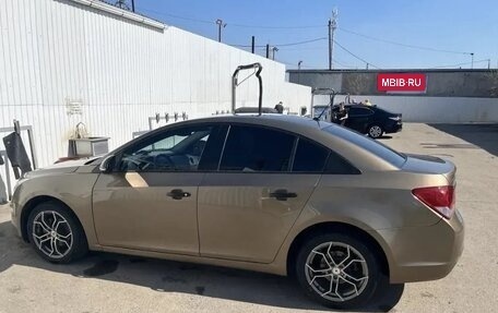 Chevrolet Cruze II, 2014 год, 950 000 рублей, 4 фотография