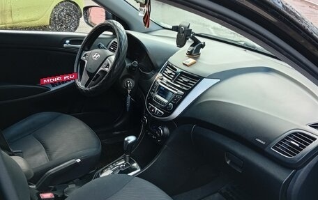 Hyundai Solaris II рестайлинг, 2015 год, 1 000 000 рублей, 6 фотография