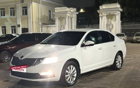 Skoda Octavia, 2018 год, 900 000 рублей, 2 фотография