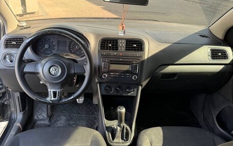 Volkswagen Polo VI (EU Market), 2011 год, 350 000 рублей, 5 фотография