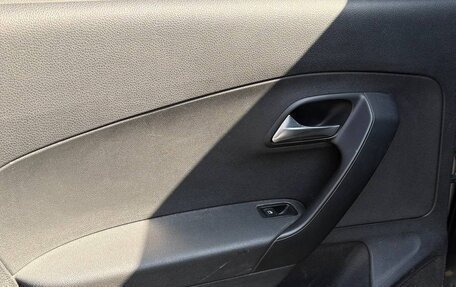 Volkswagen Polo VI (EU Market), 2011 год, 350 000 рублей, 6 фотография