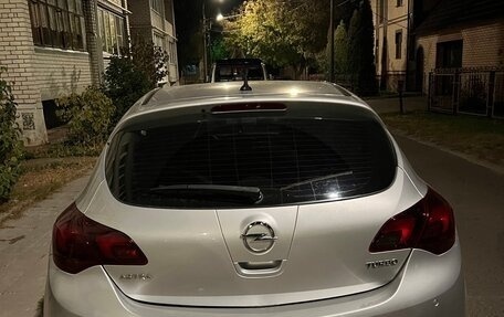 Opel Astra J, 2011 год, 950 000 рублей, 4 фотография