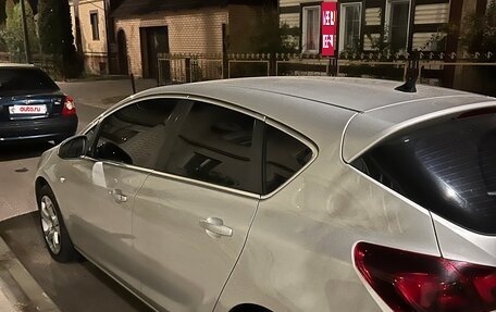 Opel Astra J, 2011 год, 950 000 рублей, 5 фотография