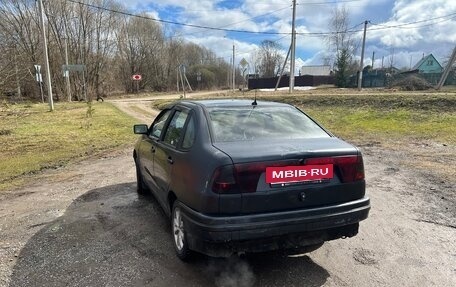 Volkswagen Polo III рестайлинг, 1996 год, 134 000 рублей, 4 фотография