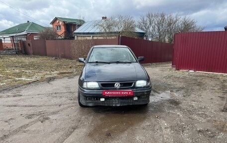Volkswagen Polo III рестайлинг, 1996 год, 134 000 рублей, 2 фотография