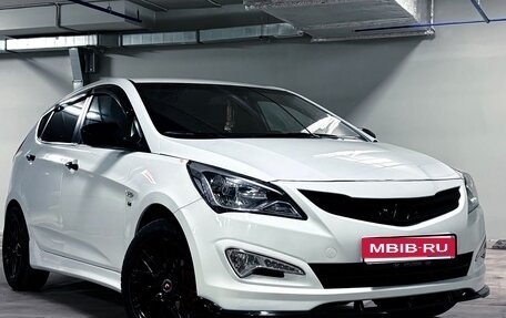 Hyundai Solaris II рестайлинг, 2015 год, 980 000 рублей, 1 фотография