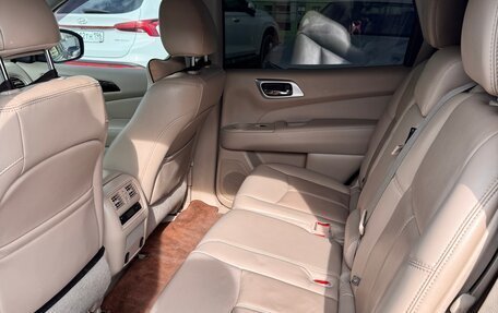 Nissan Pathfinder, 2015 год, 2 600 000 рублей, 12 фотография