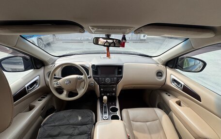 Nissan Pathfinder, 2015 год, 2 600 000 рублей, 7 фотография