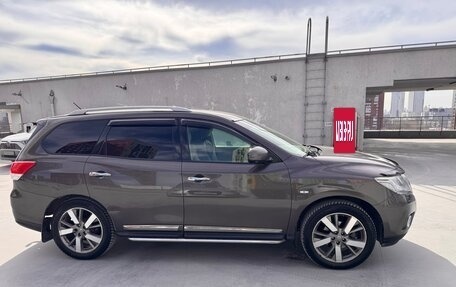 Nissan Pathfinder, 2015 год, 2 600 000 рублей, 5 фотография