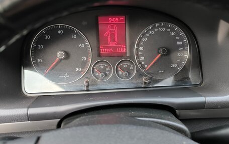 Volkswagen Touran III, 2010 год, 590 000 рублей, 9 фотография