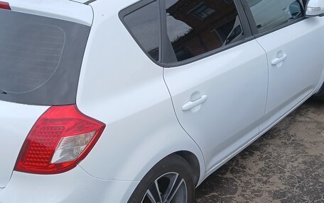 KIA cee'd I рестайлинг, 2010 год, 1 050 000 рублей, 13 фотография