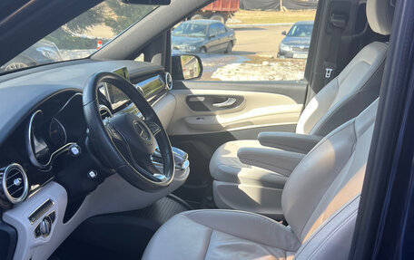 Mercedes-Benz V-Класс, 2019 год, 6 300 000 рублей, 11 фотография