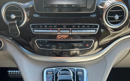 Mercedes-Benz V-Класс, 2019 год, 6 300 000 рублей, 18 фотография