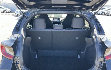 Toyota Yaris, 2022 год, 800 000 рублей, 8 фотография