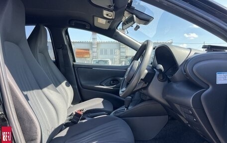 Toyota Yaris, 2022 год, 800 000 рублей, 20 фотография