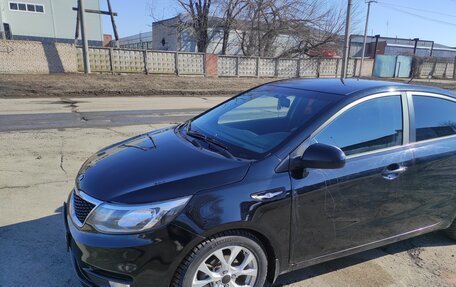 KIA Rio III рестайлинг, 2015 год, 800 000 рублей, 2 фотография