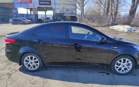 KIA Rio III рестайлинг, 2015 год, 800 000 рублей, 10 фотография