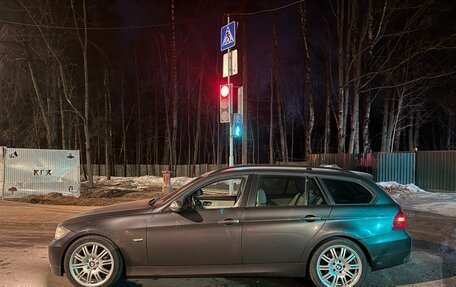 BMW 3 серия, 2007 год, 1 070 000 рублей, 3 фотография