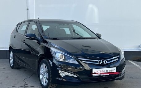 Hyundai Solaris II рестайлинг, 2015 год, 1 225 000 рублей, 5 фотография