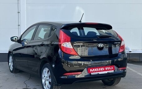 Hyundai Solaris II рестайлинг, 2015 год, 1 225 000 рублей, 3 фотография