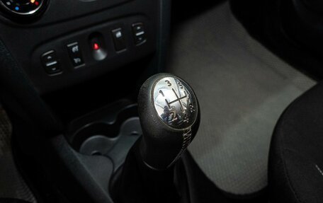 Renault Sandero II рестайлинг, 2016 год, 880 000 рублей, 12 фотография