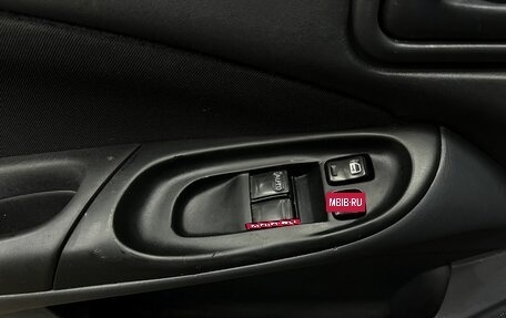 Nissan Almera, 2004 год, 284 888 рублей, 13 фотография