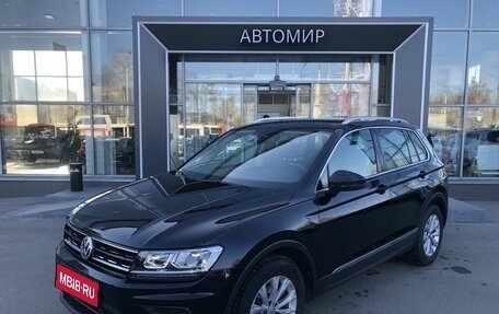 Volkswagen Tiguan II, 2018 год, 2 000 000 рублей, 1 фотография
