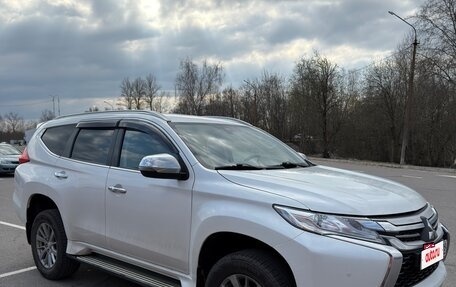 Mitsubishi Pajero Sport III рестайлинг, 2019 год, 2 750 000 рублей, 2 фотография