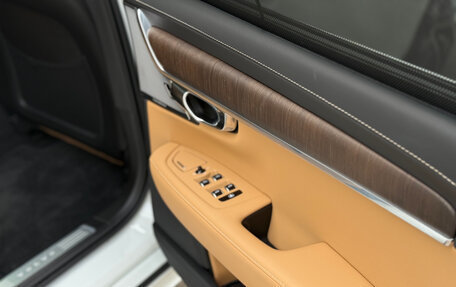 Volvo S90 II рестайлинг, 2025 год, 6 790 000 рублей, 14 фотография