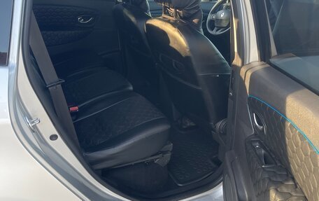 Renault Scenic III, 2011 год, 735 000 рублей, 9 фотография