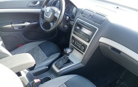 Skoda Octavia, 2011 год, 760 000 рублей, 27 фотография