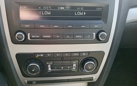 Skoda Octavia, 2011 год, 760 000 рублей, 30 фотография