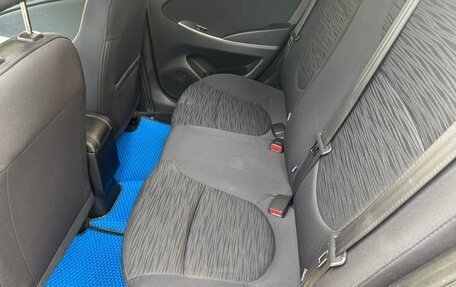 Hyundai Solaris II рестайлинг, 2015 год, 680 000 рублей, 20 фотография