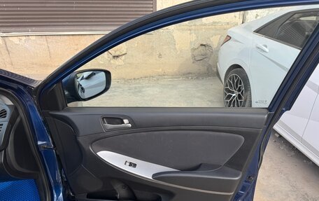 Hyundai Solaris II рестайлинг, 2015 год, 680 000 рублей, 29 фотография