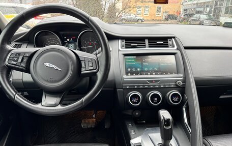 Jaguar E-Pace, 2018 год, 2 400 000 рублей, 11 фотография