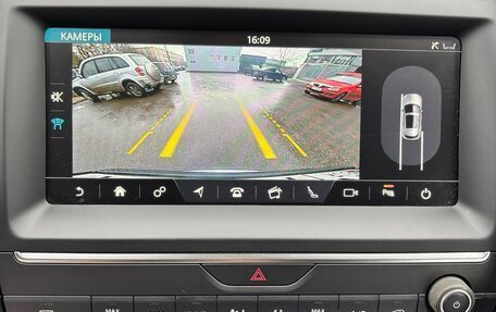 Jaguar E-Pace, 2018 год, 2 400 000 рублей, 16 фотография