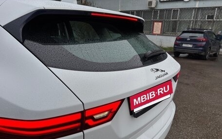 Jaguar E-Pace, 2018 год, 2 400 000 рублей, 21 фотография