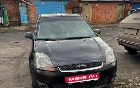 Ford Fiesta, 2007 год, 450 000 рублей, 2 фотография