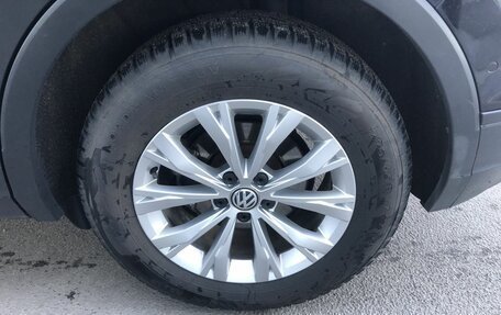 Volkswagen Tiguan II, 2018 год, 2 000 000 рублей, 15 фотография